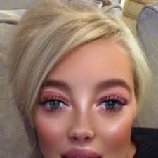 Sandra Lambert (@Sandlamb1)