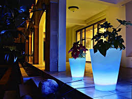 Pot De Fleur Lumineux En Exterieur D R Lumisky Pot Lumineux Pot De Fleur Lumineux Luminaire Exterieur Design