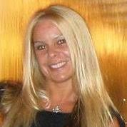 Lontana dal mondo dello spettacolo studia … Denise Esposito 167 Records Total People Finder