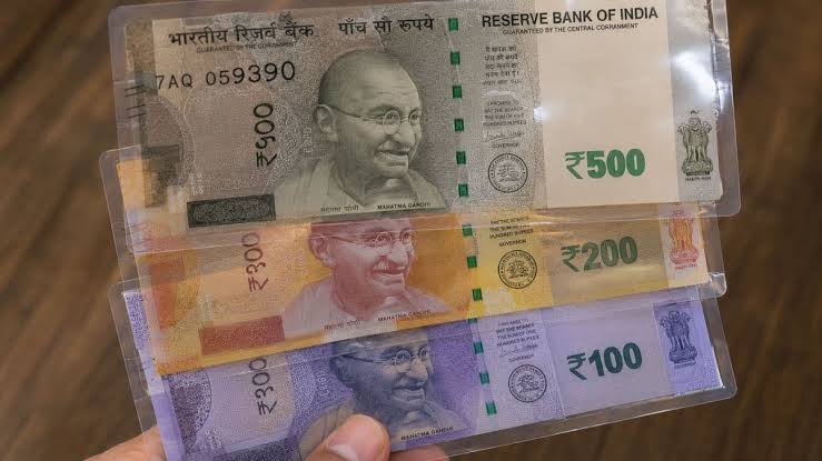 Is India set to get plastic currency notes? How polymer banknotes differ  from paper currency – Firstpost