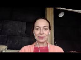 Porque el amor manda é uma telenovela mexicana produzida por juan osorio para a televisa 1 e exibida pelo canal de las estrellas entre 8 de outubro de 2012 e 16 de junho de 2013, substituindo por ella soy eva e sendo substituída por libre para amarte. Patricia Rivadeneira Cuenta Sobre La Alianza De Escenix Y Fundacion Crecer Youtube
