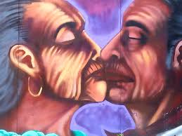 Existe una leyenda que a través del tiempo ha viajado de boca en boca. Besame Besame Mucho Pero En El Callejon Del Beso En Azcapotzalco