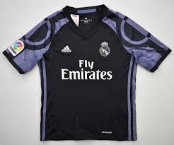 Barcelona, real madrid, man united, chelsea & more. 2016 17 Real Madrid Shirt M Boys Football Soccer European Clubs Spanish Clubs Real Madrid Classic Shirts Com