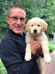 This is Bella, she is about 12 weeks old and mostly Golden Retriever, but  also a skerrick of Poodle 😍 She ran toward me for cuddles and apparently  is all about picking