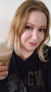 Aurelia Dean's Instagram, Twitter & Facebook