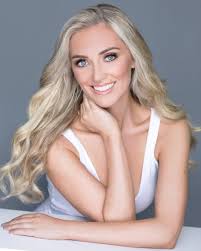 Hot Kelly O'Grady - Feel Her Presence in Revealing Galleries