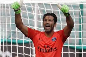 Buffon bumps into psg manager thomas tuchel at a restaurant in pariscredit: Goalkeeper Buffon Faces Fight At Psg Dhaka Tribune