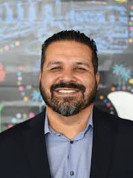 Damien Mejia's Instagram, Twitter & Facebook