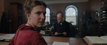 Enola holmes (2020) cast and crew credits, including actors, actresses, directors, writers and more. Enola Holmes Erste Fotos Von Millie Bobby Brown Als Sherlocks Schwester Aus Dem Netflix Film
