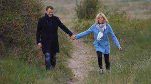 Dans notre pays, on n'aime pas ceux qui réussissent, mais pas non plus ceux qui échouent (p.8). Jatuh Bangun Kisah Cinta Presiden Perancis Macron Brigitte