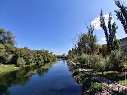 Inca din 1990, asociatia nationala corala din romania formeaza o entitate nongurvenamentala ce vine. 5 Ape Care TraverseazÄƒ Oradea Ghid Local Oradea