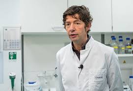 Bei „fest und flauschig erzählt drosten, wie klein er den kreis hält: Drosten Und Fischereiexperte Arlinghaus Erhalten Preise Berlin De