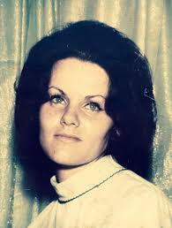 Restoring old photo of deceased daughter