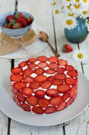Fraisier D Apres Yann Couvreur Recette Fraisier Idee Gateau Chocolat Gateaux Et Desserts