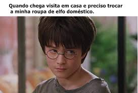 Melhor ficar trancado no quarto.