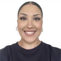 Lydia Straka's Instagram, Twitter & Facebook