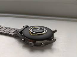 While it is missing a few features some will consider core to a smartwatch experience, such as nfc for google pay, there's a. Fossil Gen 5 Falling Apart Wearos