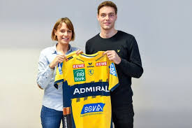 Jennifer Kettemann Und Niclas Kirkelokke Rhein Neckar Lowen Foto Rnl Binder Rhein Neckar Handball Bundesliga