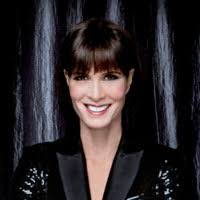 39900+ perfiles de «Thea»