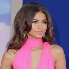 Search, discover and share your favorite teen girls gifs. Hollywood S Colorism Problem Can T Be Ignored Any Longer Teen Vogue