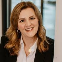 Heidi Piper's Instagram, Twitter & Facebook