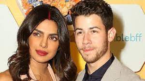 Priyanka chopra and nick jonas are getting a little playful on social media! Priyanka Chopra Andert Nach Hochzeit Mit Nick Jonas Ihren Namen