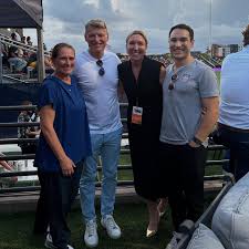 We love to see it, Lexington! Today @lexingtonsportingclub announced it  will adopt the same logo and branding for its men's and women's pro teams  and full amateur pathways 💚 One Club, One