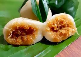 Berikut ini cara untuk membuat hidangannya. Recommended Cara Membuat Kue Bugis Ketan Putih Anti Gagal
