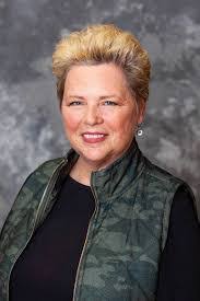 Linda Scheller's Instagram, Twitter & Facebook