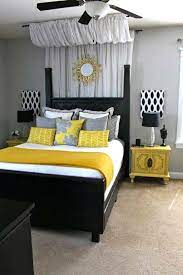 Black And White Bedroom Decorating Ideas With Yellow Touch Theme Small Room Bedroom Luxury Bedroom Furniture Bedroom Color Schemes