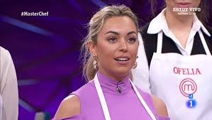 Raíces es un lugar en el que tienen cabida la locura, la vanguardia. Maria Morales Juega Esta Semana En Casa Masterchef Llega A Talavera Para Cocinar Con Carlos Maldonado