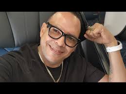 Profesores del liceo Eladio Peña De La Rosa se opone al cambio de su  director Aridio Rosario