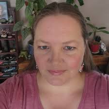 How to pick good complimentary colors?