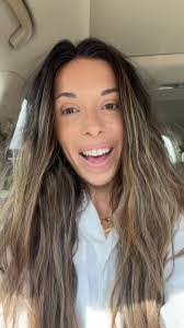 Olivia Ogle's Instagram, Twitter & Facebook