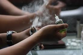 Seorang atlet golf berumur 24 tahun dari sheffield menderita luka bakar derajat tiga di dadanya saat vape meledak di saku. Industri Vape Kenapa Industri Rokok Meski Takut Kami Bukan Musuh