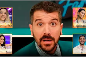 Karina Borrero's Instagram, Twitter & Facebook