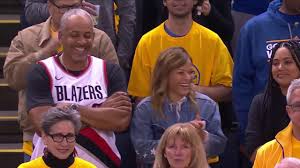 Steph curry's mom, sonya curry, is a doting mother and pro player herself. All Of Dell And Sonya Curry S Reactions From Game 2 Wcf Youtube