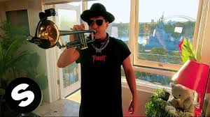 Neste momento, de fato, há muitos que procuram este livro sobre geruzalema, de vários círculos gostam disso.este livro foi escrito por um autor conhecido, várias obras de livros foram produzidas. Timmy Trumpet Diamonds Official Music Video Youtube