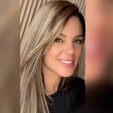 Cynthia Parisi's Instagram, Twitter & Facebook