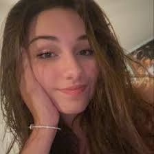 Emma Riordan's Instagram, Twitter & Facebook