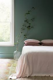 Black And Green Bedroom Decor Is Green Here To Stay Bedroom Green Home Bedroom Minimalist Bedroom