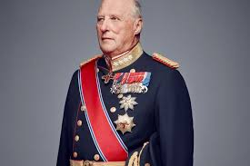 Det resulterte i følgende samtale mellom konge og dronning. King Harald V S Day In Norway