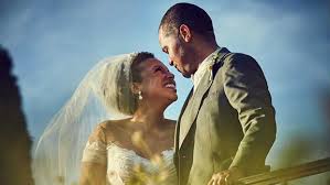 She is the oldest of three children with a younger sister, philippa (pippa) charlotte and a younger brother, james william. Gayle King S Daughter Married Kirby Bumpus Weds Virgil Miller Pic Hollywood Life