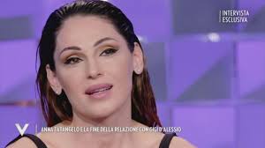 Anna tatangelo was born on january 9, 1987 in sora, lazio, italy. Anna Tatangelo Va Avanti Senza Gigi D Alessio Confessione Sulla Nuova Vita Solonotizie24