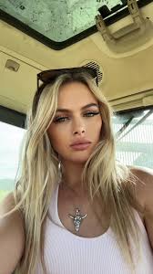 🍑#womeninag #wholecrop #farmtok #girlwhofarm #agri #womendrivers