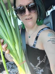 I woke up this morning with my eyes burning and the house sticking  extremely bad. Come to find out my son put a bunch of green onions in the  dehydrer