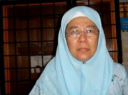 Daun selasih di bawah batang. Klcitizen Daun Selasih Dimakan Kuda
