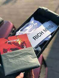 Founded by contemporary fashion designer, rich mnisi, thoughts is a space of dialogue that that encourages a community in support pf inclusive conversations on the uncomfortable journey of life. Somizi Somgaga On Twitter Finally I Bought My First Therichmnisi Item