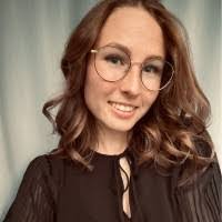 Vanessa Mandel's Instagram, Twitter & Facebook