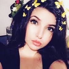 Kimberly Coss's Instagram, Twitter & Facebook